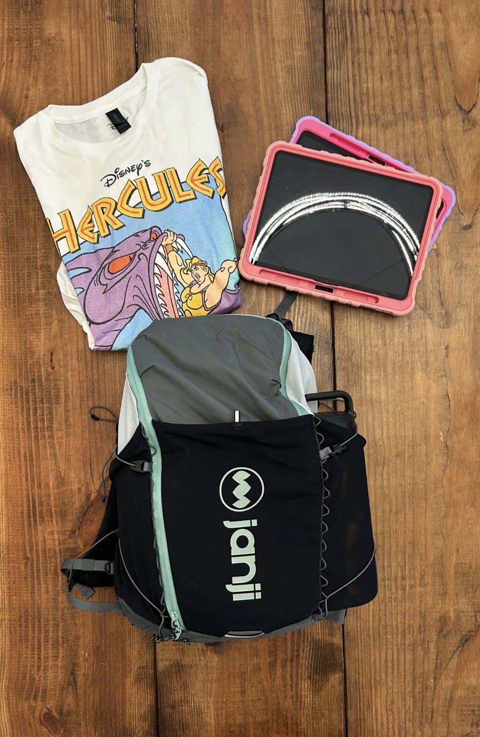 Janji Revy Pack with travel items